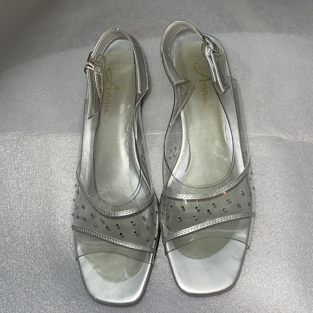 ❤️2/$15 or 3/$21♥️ Annie Transparent Slingback Shoes, Size 9